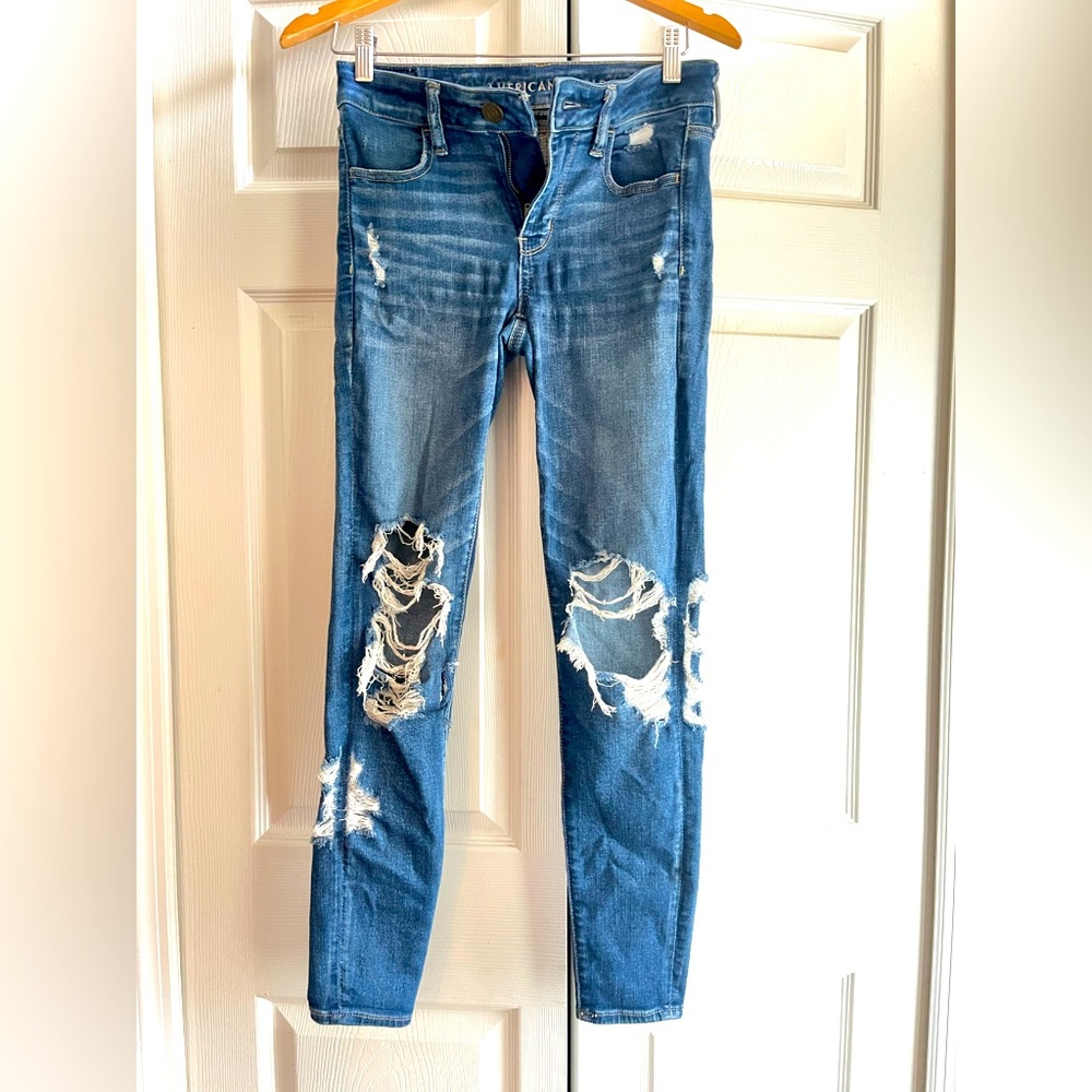 American eagle next level ripped jeans high waisted ladies size 4 reg jeggings